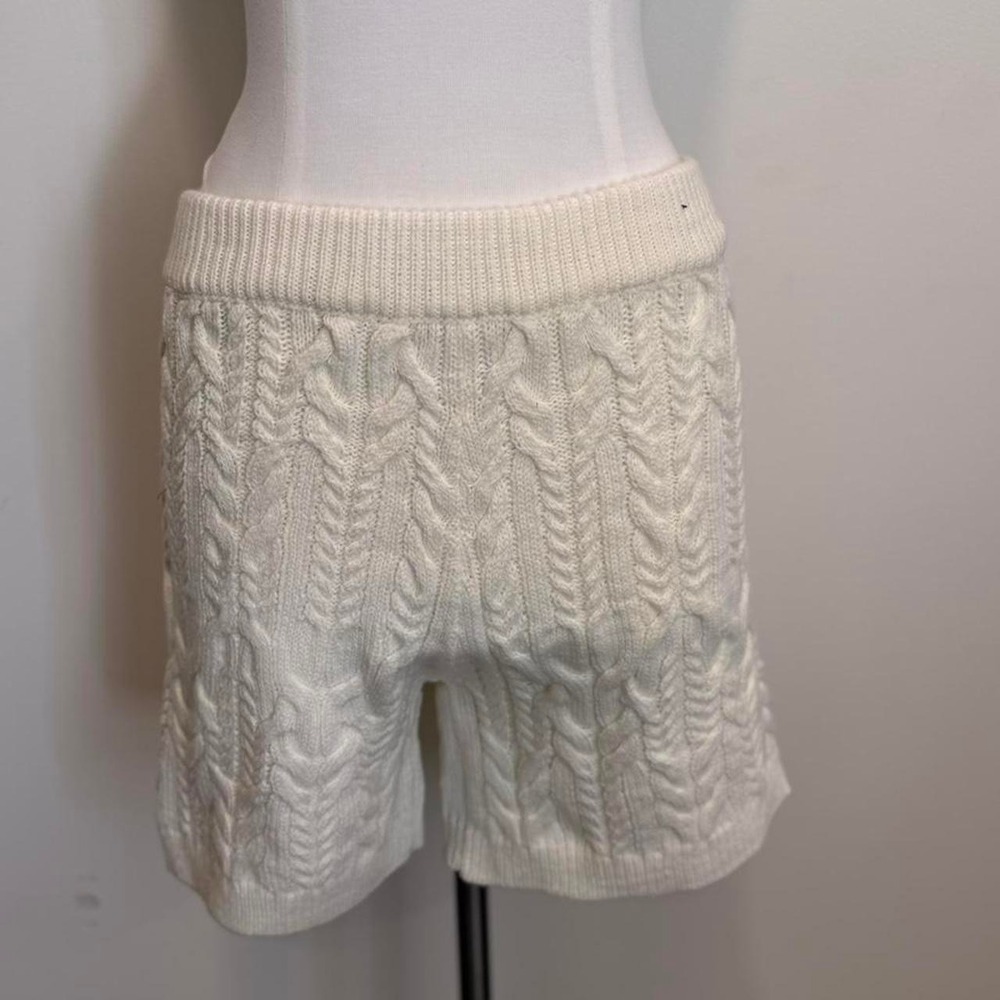 Cream Cable Knit Sweater Shorts 🤍✨